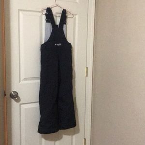 Columbia snow bibs size 6/6x snow bibs. EUC.